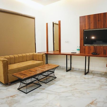 The Krati Resort And Convention Centre Bareilly Exteriör bild