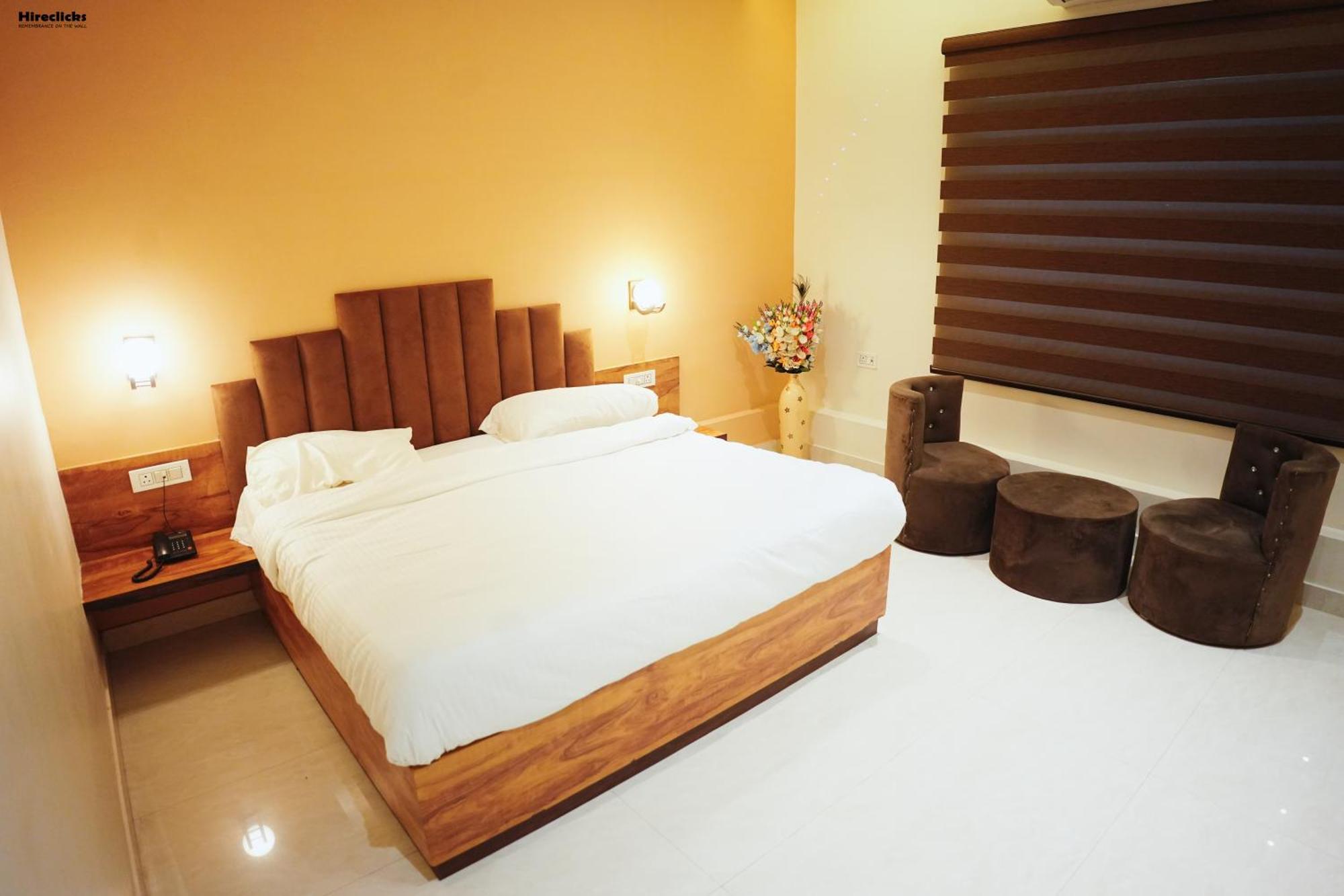 The Krati Resort And Convention Centre Bareilly Exteriör bild